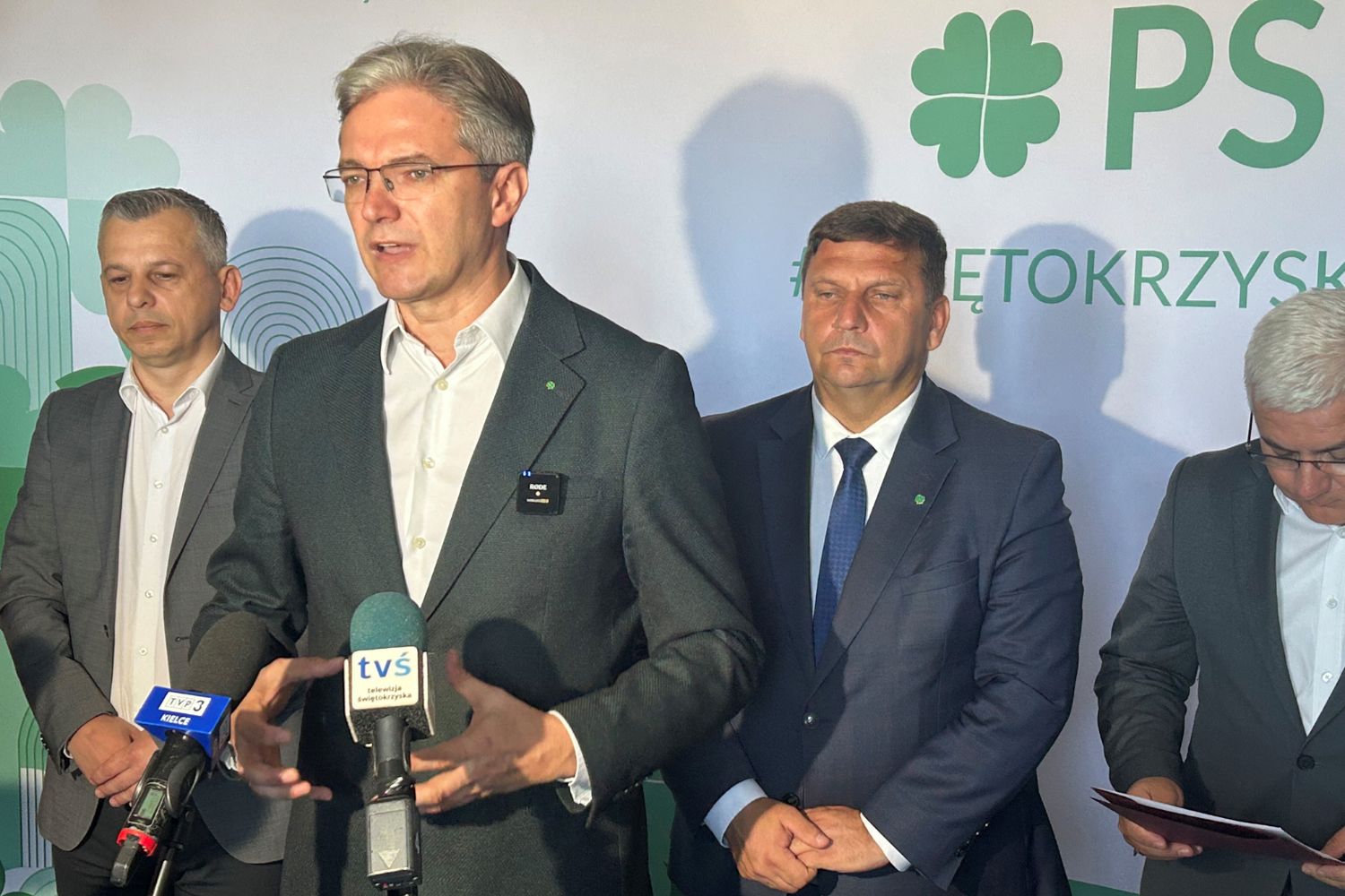 PSL mówi o rekordowych inwestycjach w służbę zdrowia. I przestrzega przed fake newsami - Radio Kielce 18.09.2025. Kielce. Siedziba PSL przy ulicy Wesołej. Konferencja / Fot. Izabela Mortas-Rubak - Radio Kielce