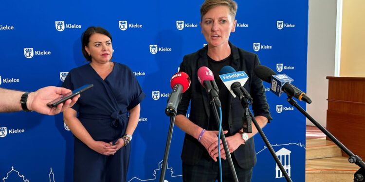 22.09.2025. Kielce. Urząd Miasta Kielce. Konferencja dot. inwestowania w odporność klimatyczną / Fot. Marcin Marszałek - Radio Kielce