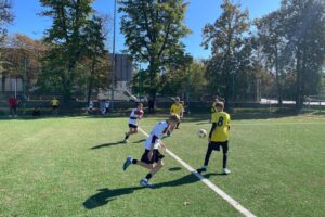 27.09.2025. Kielce. Turniej piłkarski zorganizowany przez Stowarzyszenie Kibiców „Zjednoczona Korona” / Fot. Rafał Szymczyk - Radio Kielce