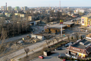 Kielce. Ulica Żytnia. 24 marca 2012 r. Budowa wiaduktu nad skrzyżowaniem ulic Żytniej, Żelaznej, Armii Krajowej i Grunwaldzkiej / źródło: fotopolska.eu