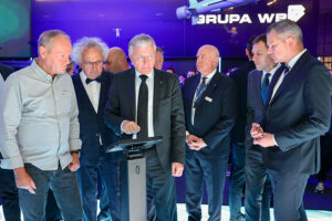03.09.2025. Kielce. Premier Donald Tusk podczas XXXIII Międzynarodowego Salonu Przemysłu Obronnego na terenie Centrum Kongresowego Targów Kielce w Kielcach / Fot. PAP/Adam Kumorowicz