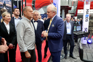 03.09.2025. Kielce. Premier Donald Tusk podczas XXXIII Międzynarodowego Salonu Przemysłu Obronnego na terenie Centrum Kongresowego Targów Kielce w Kielcach / Fot. PAP/Adam Kumorowicz