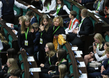 XXXI sesja Sejmu Dzieci i Młodzieży: młodzi chcą wiedzieć, jak załatwiać sprawy w urzędzie