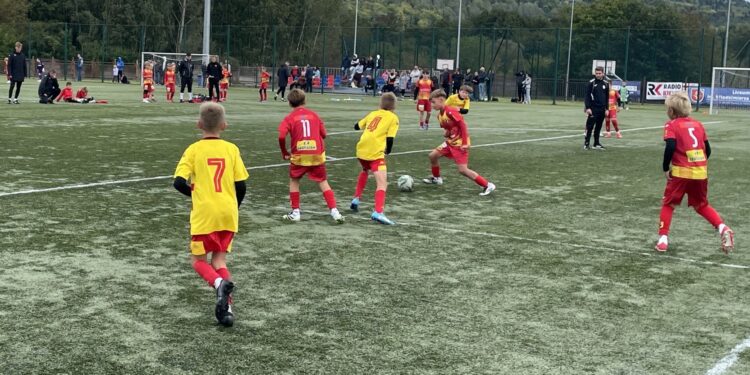 28.09.2025. Nowiny. Turniej piłkarski „Nordkalk Wapno Cup” / Fot. Kamil Król - Radio Kielce
