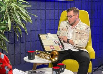 Audycja „Dzień Dobry, to Ja! Rozmowy inne niż wszystkie w Radiu Kielce”. Muzyk Kuba Kowalski / Fot. Wiktor Taszłow - Radio Kielce