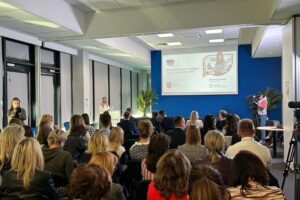 26.09.2025. Kielce. Ck Technik. Konferencja „Dwujęzyczność w szkole – szansa czy wyzwanie?” / Fot. Marcin Marszałek - Radio Kielce