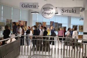 18.09.2025. Kielce. Finisaż wystawy „Punkty styku” / źródło: Świętokrzyski Urząd Wojewódzki w Kielcach