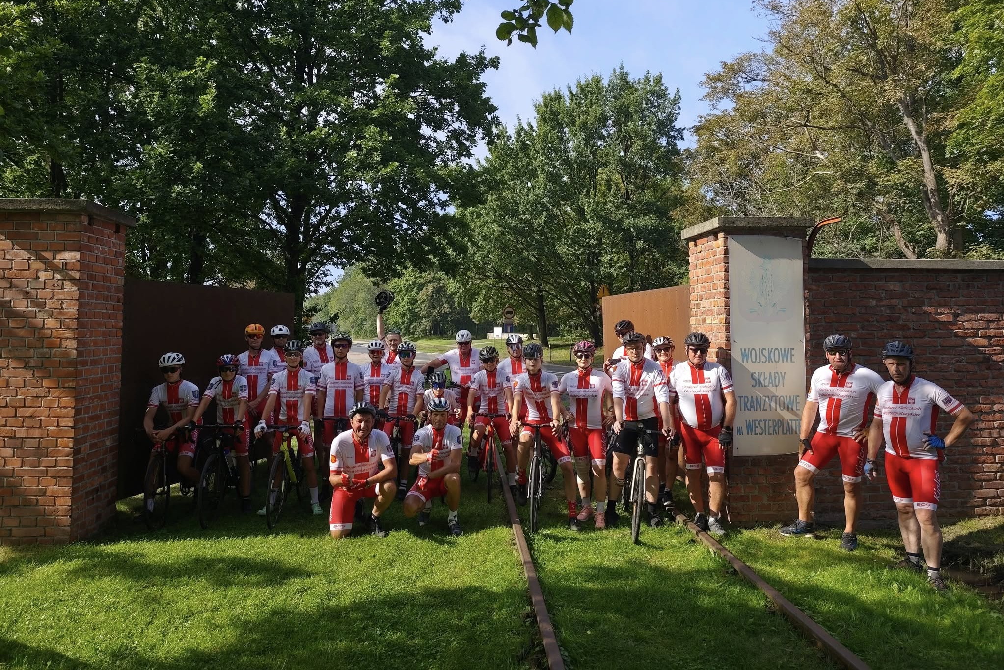 Kielczanie na Westerplatte. Pokonali kilkaset kilometrów na rowerach