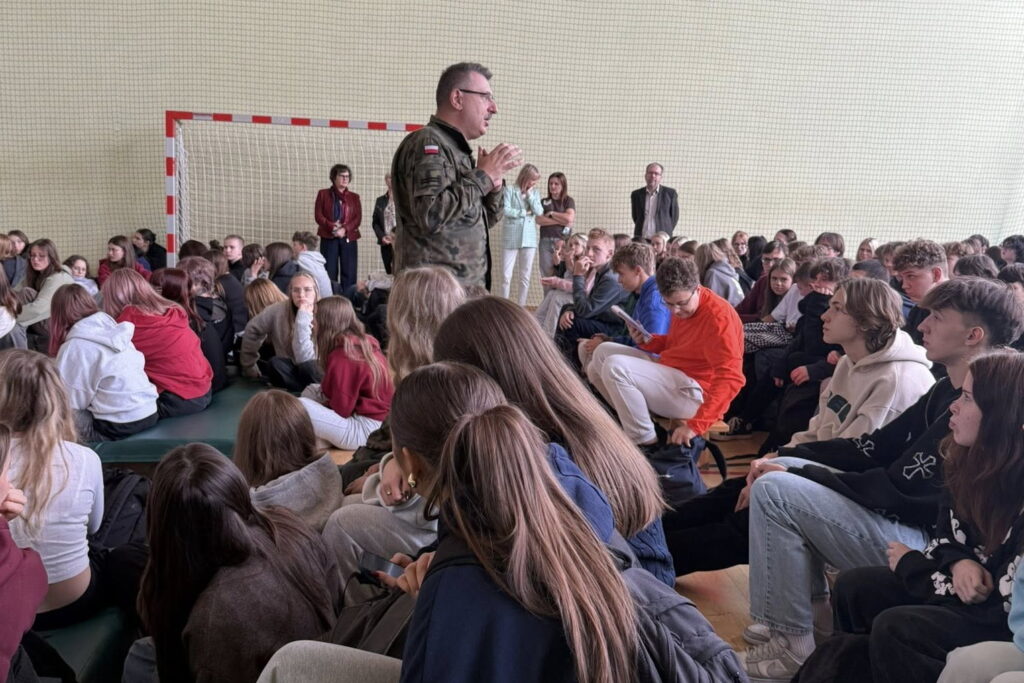 Terytorialsi w liceum - Radio Kielce Terytorialsi w liceum