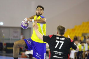 27.09.2025 Kielce. Mecz Industria Kielce - Piotrkowianin Piotrków Trybunalski / Fot. Wiktor Taszłow - Radio Kielce