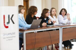 29.09.2025. Kielce. Powitanie studentów z krajów Europy, Azji i Ameryki Północnej na Uniwersytecie Jana Kochanowskiego / Fot. Wiktor Taszłow - Radio Kielce