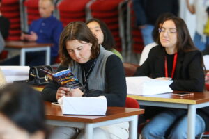 29.09.2025. Kielce. Powitanie studentów z krajów Europy, Azji i Ameryki Północnej na Uniwersytecie Jana Kochanowskiego / Fot. Wiktor Taszłow - Radio Kielce