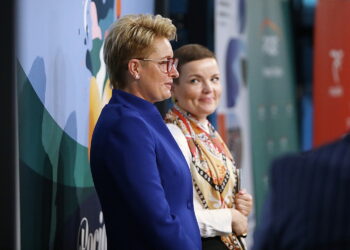 Anna Żmudzińska odznaczona przez ministra kultury