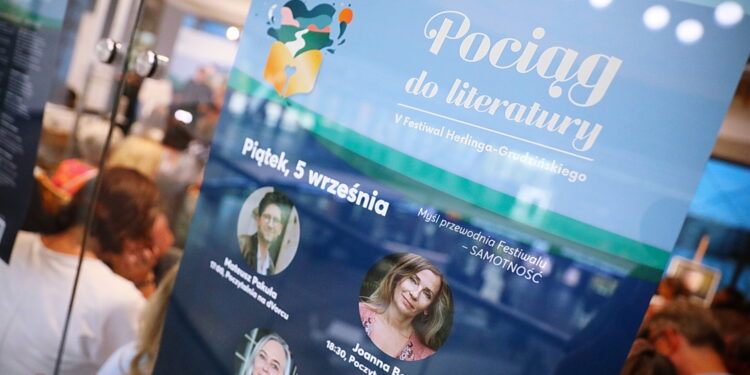 05.09.2025. Kielce. Otwarcie festiwalu literackiego ,,Pociąg do literatury. V Festiwal Herlinga–Grudzińskiego” / Fot. Wiktor Taszłow - Radio Kielce