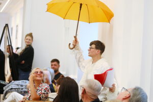 06.09.2025. Kielce. Narodowe Czytanie w Teatrze im. Stefana Żeromskiego / Fot. Wiktor Taszłow - Radio Kielce