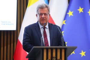 25.09.2025. Kielce. Podpisanie umów na pozyskanie sprzętu dla samorządów na wypadek sytuacji kryzysowych / Fot. Wiktor Taszłow - Radio Kielce