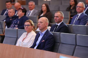 25.09.2025. Kielce. Podpisanie umów na pozyskanie sprzętu dla samorządów na wypadek sytuacji kryzysowych / Fot. Wiktor Taszłow - Radio Kielce