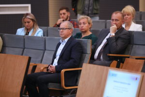 25.09.2025. Kielce. Podpisanie umów na pozyskanie sprzętu dla samorządów na wypadek sytuacji kryzysowych / Fot. Wiktor Taszłow - Radio Kielce