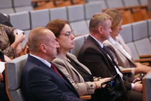 25.09.2025. Kielce. Podpisanie umów na pozyskanie sprzętu dla samorządów na wypadek sytuacji kryzysowych / Fot. Wiktor Taszłow - Radio Kielce