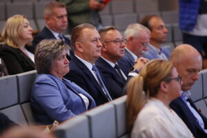 25.09.2025. Kielce. Podpisanie umów na pozyskanie sprzętu dla samorządów na wypadek sytuacji kryzysowych / Fot. Wiktor Taszłow - Radio Kielce