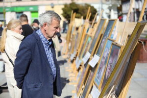 25.09.2025. Kielce. Otwarcie wystawy "W świecie słowa - portrety literatów" / Fot. Wiktor Taszłow - Radio Kielce