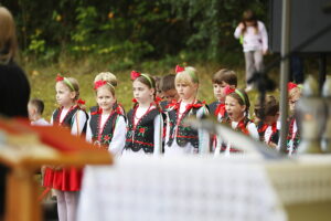 07.09.2025. Polichno. Oddanie hołdu bohaterom II wojny światowej / Fot. Wiktor Taszłow - Radio Kielce