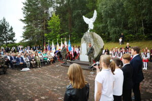 07.09.2025. Polichno. Oddanie hołdu bohaterom II wojny światowej / Fot. Wiktor Taszłow - Radio Kielce