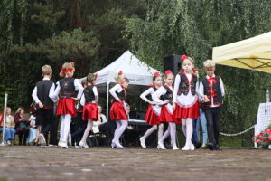 07.09.2025. Polichno. Oddanie hołdu bohaterom II wojny światowej / Fot. Wiktor Taszłow - Radio Kielce