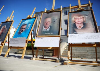 25.09.2025. Kielce. Otwarcie wystawy "W świecie słowa - portrety literatów" / Fot. Wiktor Taszłow - Radio Kielce