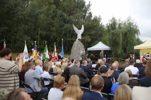 07.09.2025. Polichno. Oddanie hołdu bohaterom II wojny światowej / Fot. Wiktor Taszłow - Radio Kielce