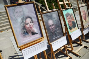 25.09.2025. Kielce. Otwarcie wystawy "W świecie słowa - portrety literatów" / Fot. Wiktor Taszłow - Radio Kielce