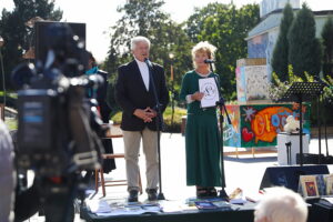 25.09.2025. Kielce. Otwarcie wystawy "W świecie słowa - portrety literatów" / Fot. Wiktor Taszłow - Radio Kielce