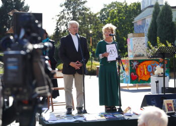 25.09.2025. Kielce. Otwarcie wystawy "W świecie słowa - portrety literatów" / Fot. Wiktor Taszłow - Radio Kielce