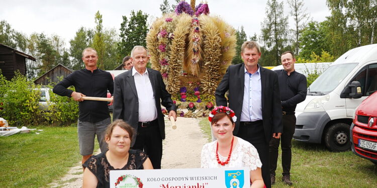 07.09.2025. Tokarnia. Park Etnograficzny. Dożynki wojewódzkie / Fot. Wiktor Taszłow - Radio Kielce