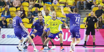 07.09.2025. Kielce. Mecz Industria Kielce - Wybrzeże Gdańsk / Fot. Wiktor Taszłow - Radio Kielce