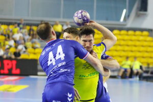 07.09.2025. Kielce. Mecz Industria Kielce - Wybrzeże Gdańsk / Fot. Wiktor Taszłow - Radio Kielce