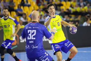 07.09.2025. Kielce. Mecz Industria Kielce - Wybrzeże Gdańsk / Fot. Wiktor Taszłow - Radio Kielce