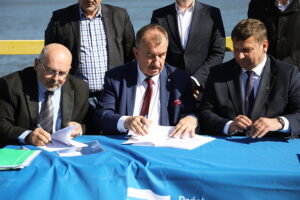 Zalew w Cedzynie już nie będzie przeciekał - Radio Kielce