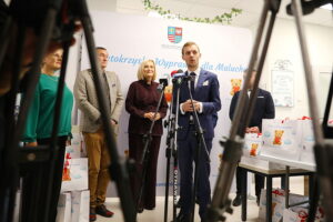 27.09.2025. Kielce. Inauguracja akcji „Wyprawka dla malucha” / Fot. Wiktor Taszłow - Radio Kielce