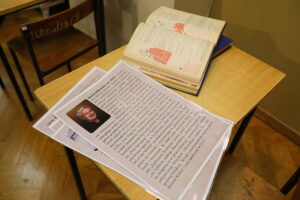26.09.2025. Kielce. Muzeum Historii Kielc. Wystawa „W szkolnej ławie. 300 lat najstarszej szkoły średniej w Kielcach” / Fot. Wiktor Taszłow – Radio Kielce
