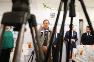 27.09.2025. Kielce. Inauguracja akcji „Wyprawka dla malucha” / Fot. Wiktor Taszłow - Radio Kielce
