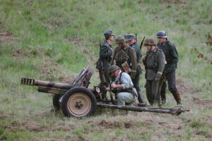 07.09.2025. Chęciny. XVIII Piknik Historyczny „II wojna światowa w Chęcinach” / Fot. Wiktor Taszłow - Radio Kielce