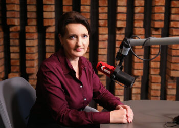 08.09.2024 Rozmowa Dnia. Na zdjęciu: Marzena Okła-Drewnowicz - poseł, sekretarz stanu w KPRM / Fot. Wiktor Taszłow - Radio Kielce