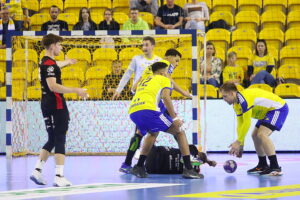 27.09.2025 Kielce. Mecz Industria Kielce - Piotrkowianin Piotrków Trybunalski / Fot. Wiktor Taszłow - Radio Kielce