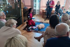 18.09.2025. Kielce. Świętokrzyski Urząd Wojewódzki. Akcja „Razem dla seniorów”. Szkolenie z pierwszej pomocy przedmedycznej / Fot. ZUS