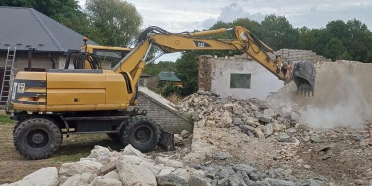 Pięknieje otoczenie Sanktuarium Maryjnego w Sulisławicach