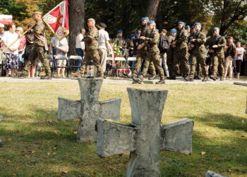 1.09.2025 Kielce. Rocznica wybuchu II wojny światowej. Uroczystości na cmentarzu wojskowym / Fot. Jarosław Kubalski - Radio Kielce