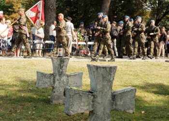1.09.2025 Kielce. Rocznica wybuchu II wojny światowej. Uroczystości na cmentarzu wojskowym / Fot. Jarosław Kubalski - Radio Kielce