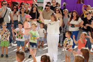 Festyn rodzinny dla mieszkańców osiedla - Radio Kielce Festyn rodzinny dla mieszkańców osiedla - Radio Kielce