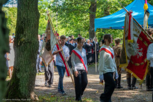 Biało-czerwona pamięć w środku lasu - Radio Kielce